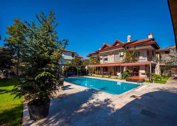 Vira Hotel 4*