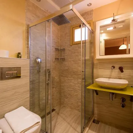 Vira מלון 4*