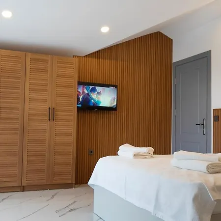 Vira Hotel