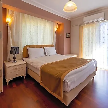 Hotel Vira