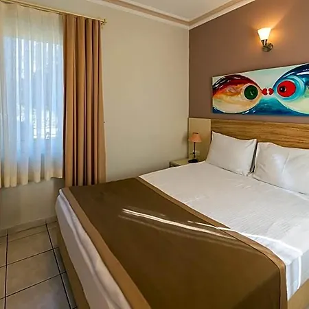 Vira 4* גוג'ק