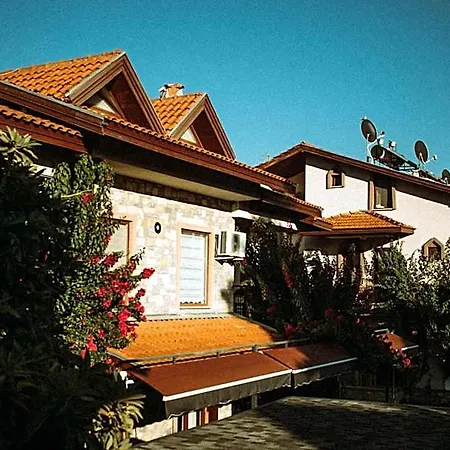 Hotel Vira 4*