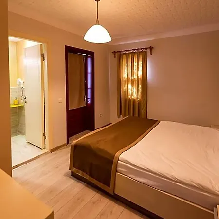 Vira Hotel
