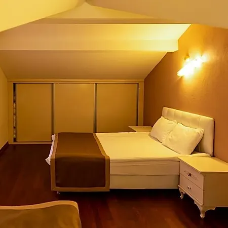 Vira Hotel